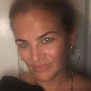 Meet your Posher, Lucinda